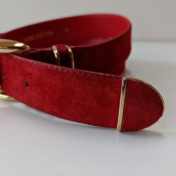 💔SOLD💔 don caster red suede belt W gold hardware - Picture 4 of 9
